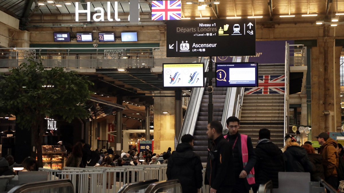 LONDRA (AA) – Eurostar’dan yapılan açıklamada, yoğun yağışlı hava şartları