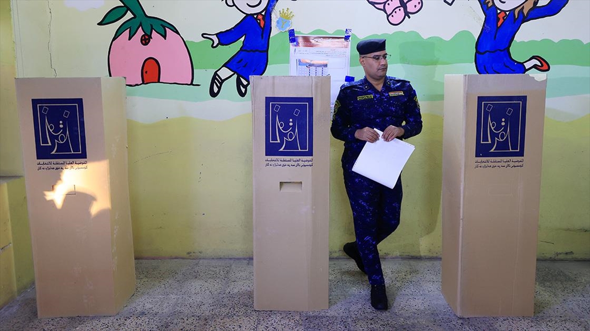 Irak'ta güvenlik güçleri ve iç göçmenler, 18 Aralık'ta yapılacak yerel
