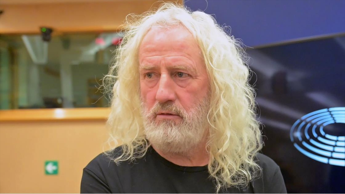 Avrupa Parlamentosunun (AP) İrlandalı Sol Grup üyesi Mick Wallace, ABD'nin