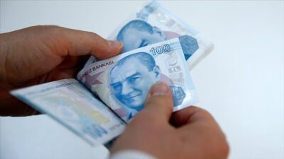 İş dünyası temsilcileri, gelecek yıl geçerli olacak yeni asgari ücretin