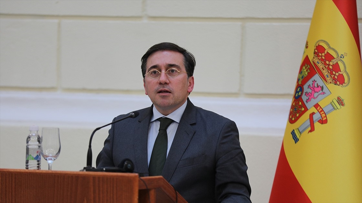 İspanya Dışişleri Bakanı Jose Manuel Albares, İsrail'in saldırıları altındaki Gazze