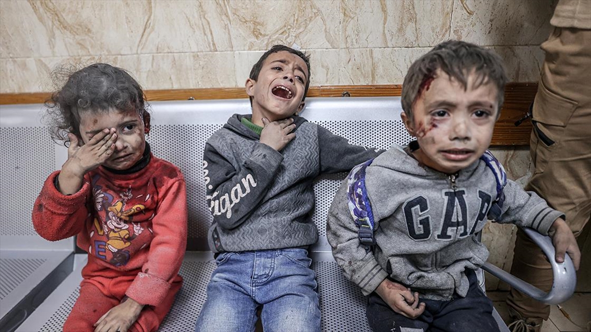 İsrailli kullanıcılar, sosyal medyada İsrail'in Gazze'ye yönelik saldırılarında ölenler ve