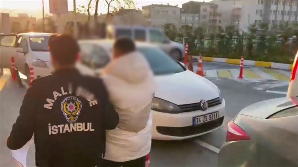 İstanbul'da, askerlik vazifesinden hileli yöntemle kurtulmak amacıyla usulsüz çürük raporu