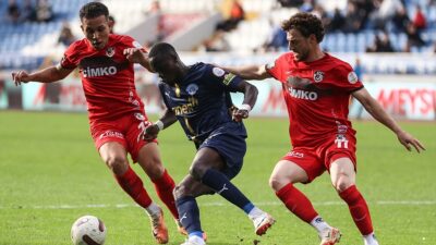 Trendyol Süper Lig'in 14. haftasında deplasmanda Kasımpaşa'ya 4-2 yenilen Gaziantep