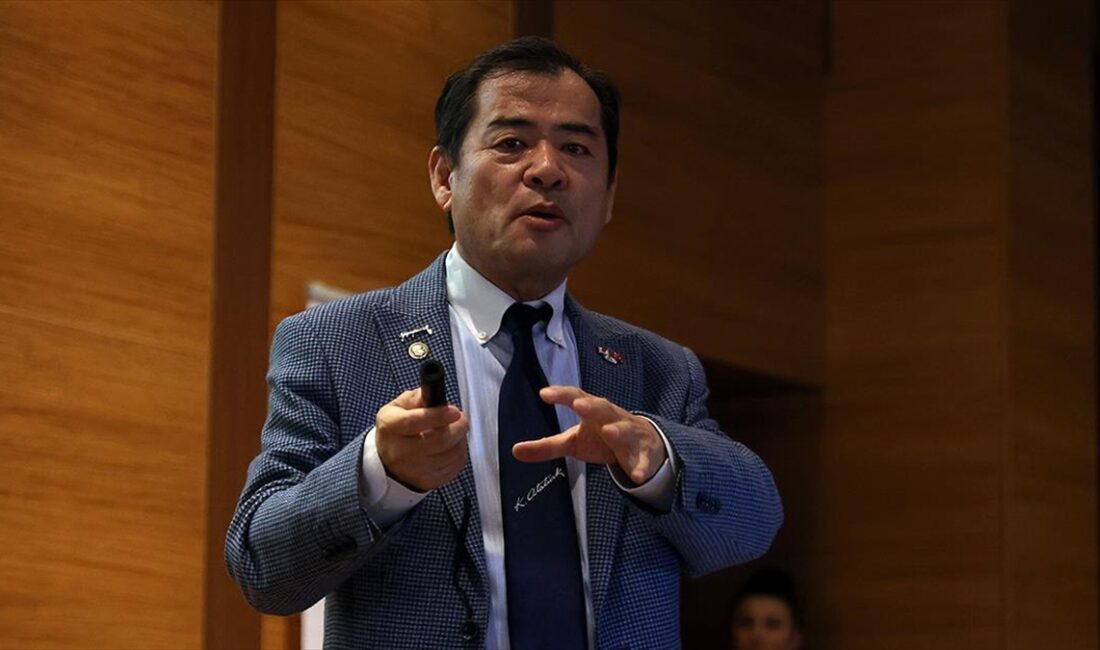 Japon deprem uzmanından “Depreme hazırlıklı olun” uyarısı Yüksek inşaat mühendisi, mimar ve deprem uzmanı Yoshinori Moriwaki, Türkiye