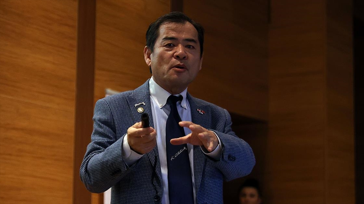 Yüksek inşaat mühendisi, mimar ve deprem uzmanı Yoshinori Moriwaki, Türkiye