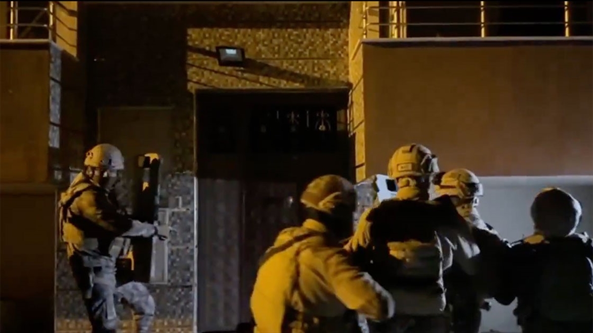 İçişleri Bakanı Ali Yerlikaya, 37 ilde eş zamanlı düzenlenen Kafes-18