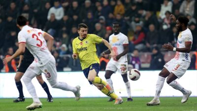Trendyol Süper Lig'de 17. haftada konuk ettiği Fenerbahçe'ye 4-3 yenilen