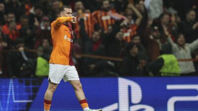 UEFA Şampiyonlar Ligi A Grubu'nun 5. haftasında Galatasaray'a Manchester United