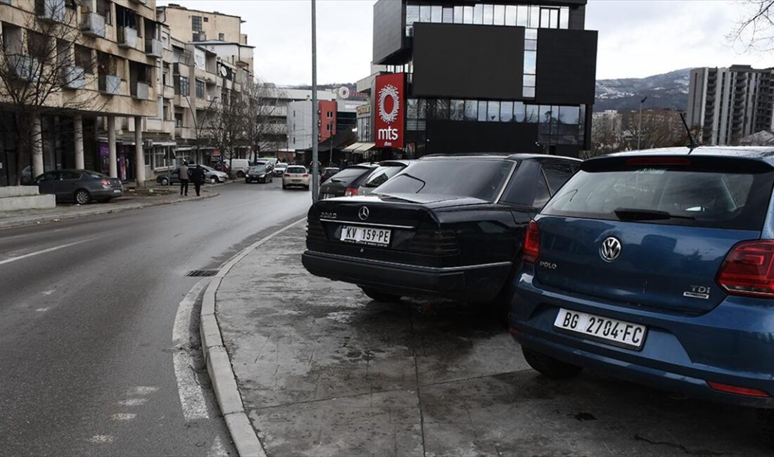 Kosova’da çoğunlukla Sırpların yaşadığı bölgelerde Sırbistan kurumlarınca verilen, Kosova şehirlerini