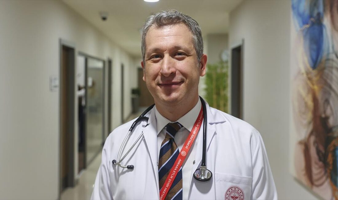 Etlik Şehir Hastanesi İç Hastalıkları Uzmanı Doç. Dr. Emin Gemcioğlu,