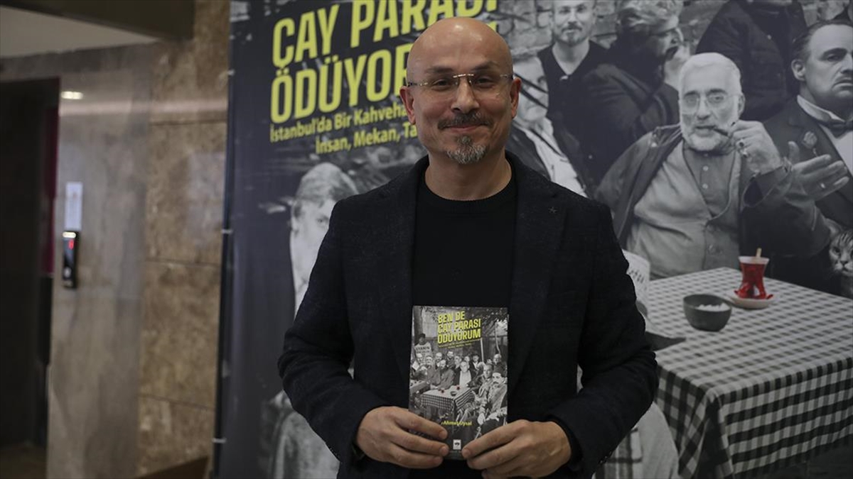 Erenler, Türk Ocağı, Yazarlar Birliği, Süleymaniye Antik Kafe'nin anlatıldığı Ahmet