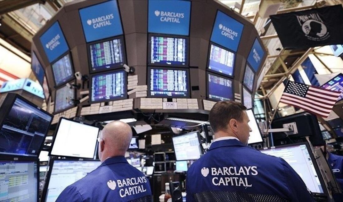 Küresel piyasalarda, ABD Merkez Bankasının (Fed) gelecek yıl en geç