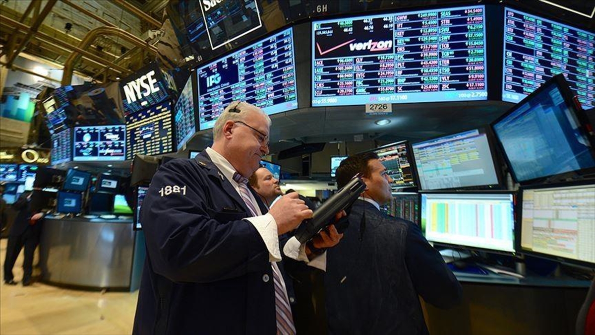 Küresel pay piyasalarında ABD Merkez Bankasının (Fed) şahin politikalarının sonuna