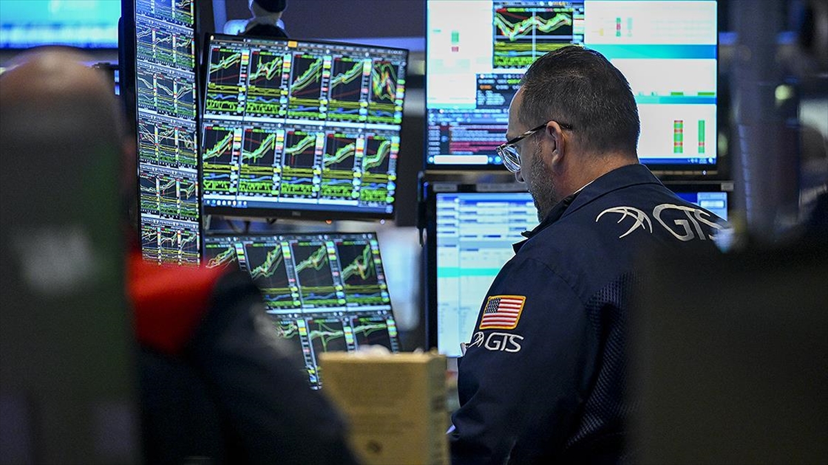 Küresel piyasalar, ABD Merkez Bankası’nın (Fed), gelecek yıl beklendiği kadar