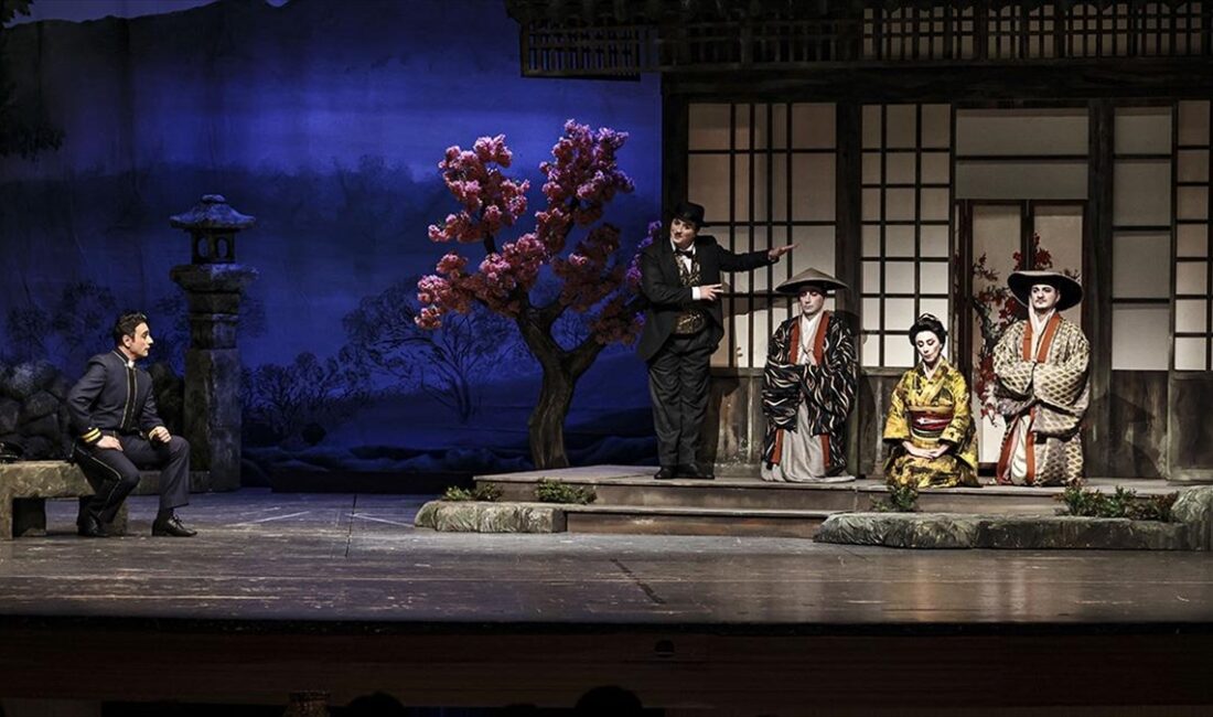 Ankara Devlet Opera ve Balesi (ADOB), Giacomo Puccini'nin bestelediği "Madama