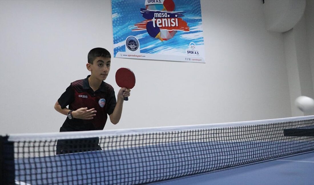 Kayseri'de 12 yaşındaki otizmli Muhammed Yiğit Ağca, 6 yıl önce