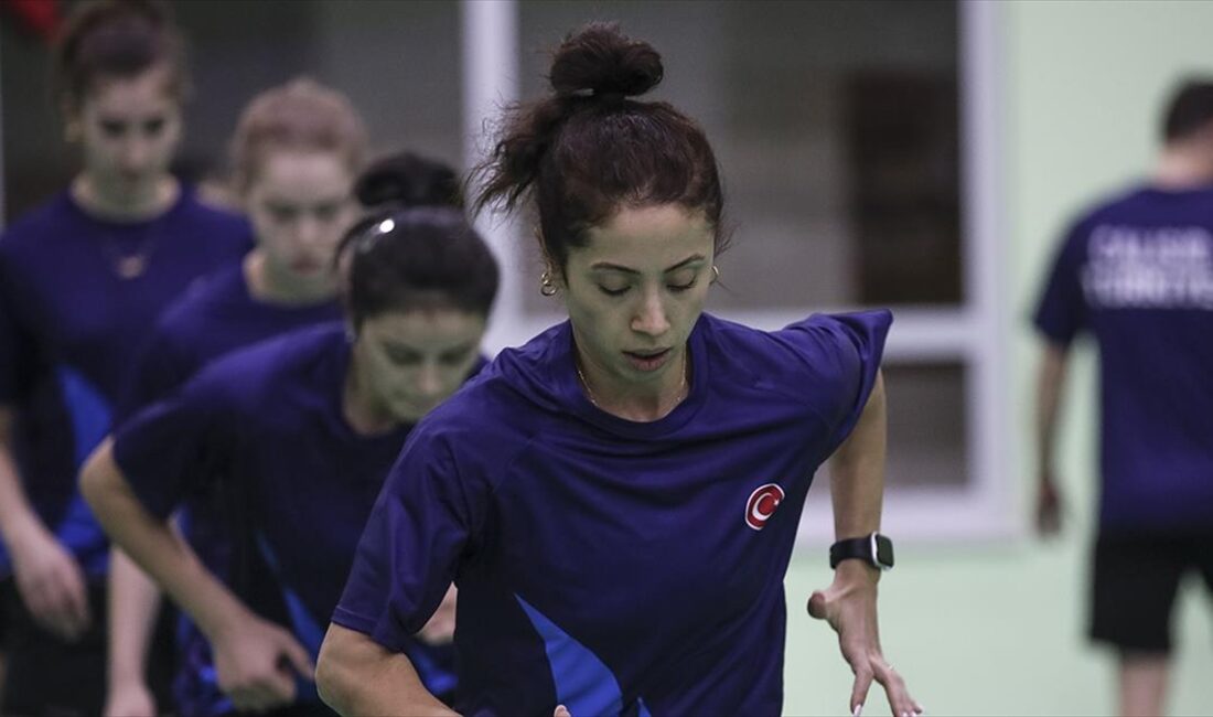 Türkiye Kadın Badminton Milli Takımı, öncelikle elemeleri geçerek Avrupa Takımlar