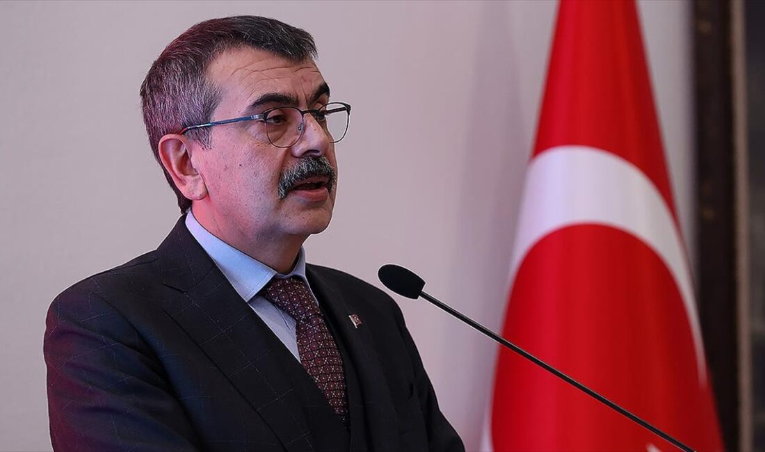 Milli Eğitim Bakanı Yusuf Tekin, derslik başına düşen öğrenci sayısının