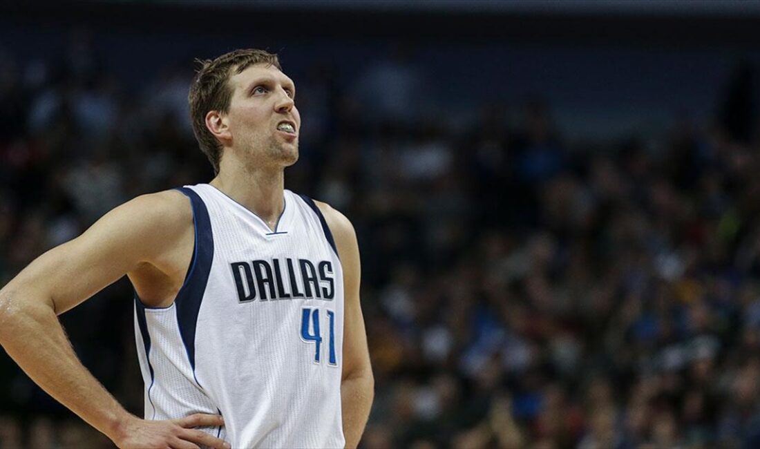 Amerikan Basketbol Ligi'nin (NBA) efsane oyuncularından Dirk Nowitzki, Houston Rockets'ta