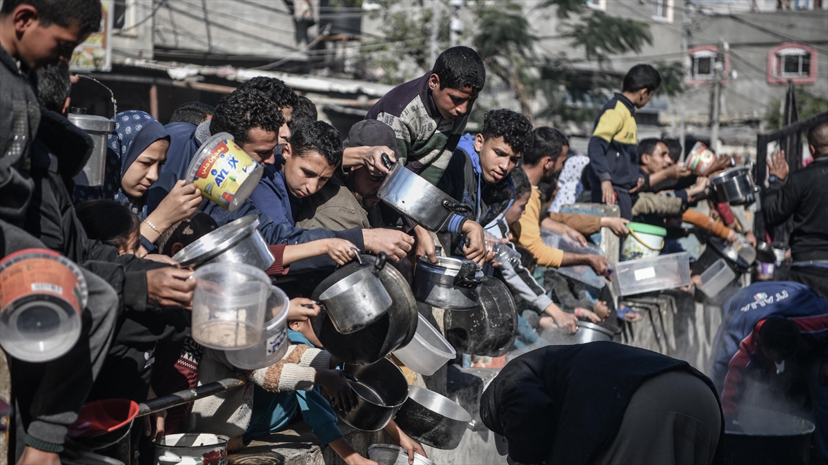 Uluslararası yardım kuruluşu Oxfam, BM Dünya Gıda Programı'nın Gazze'deki açlık