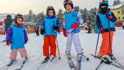- Oyun Kampta Kayak Akademi uzun yıllardır kayak ve snowboard