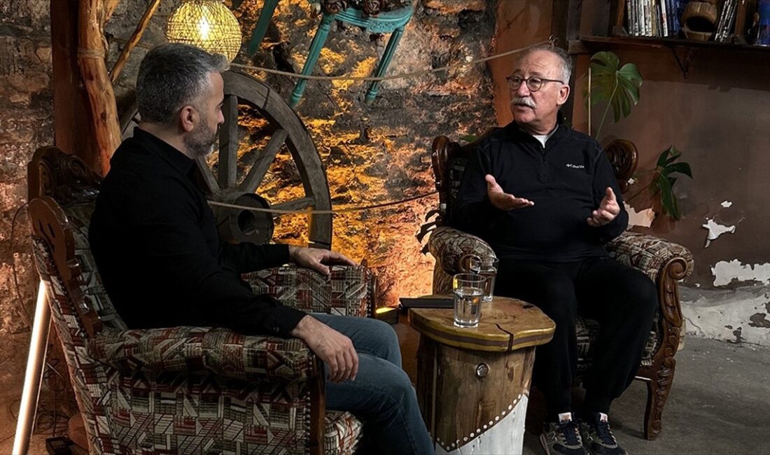 İSTANBUL (AA) – Sinema eleştirmeni Suat Köçer’in sunduğu, Şehir Ekranı’nda