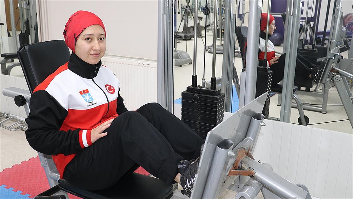 Erzincan'da yaşayan Ayşe Kader Yavuz, 2024'ün mart ayında Polonya'da düzenlenecek