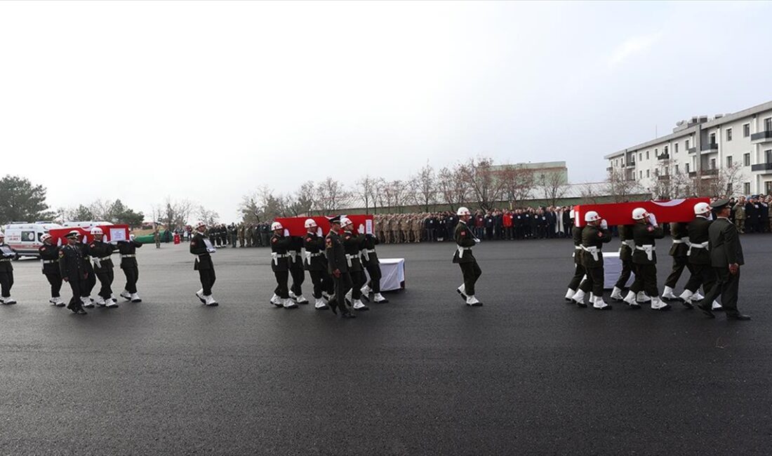 Irak'ın kuzeyindeki Pençe-Kilit Harekatı bölgesindeki üs bölgesine sızmaya çalışan teröristlerle