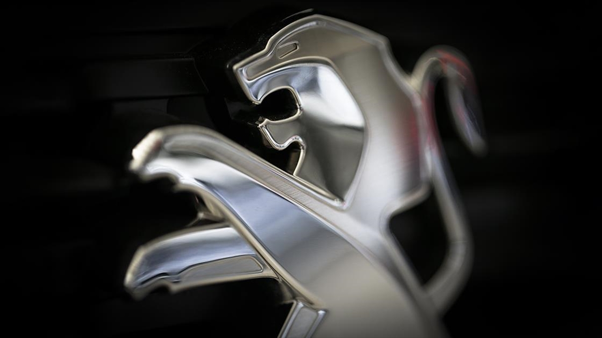 Peugeot E-Traveller, profesyonel kullanıcıların 0 emisyonlu ulaşım gereksinimlerini karşılamak için