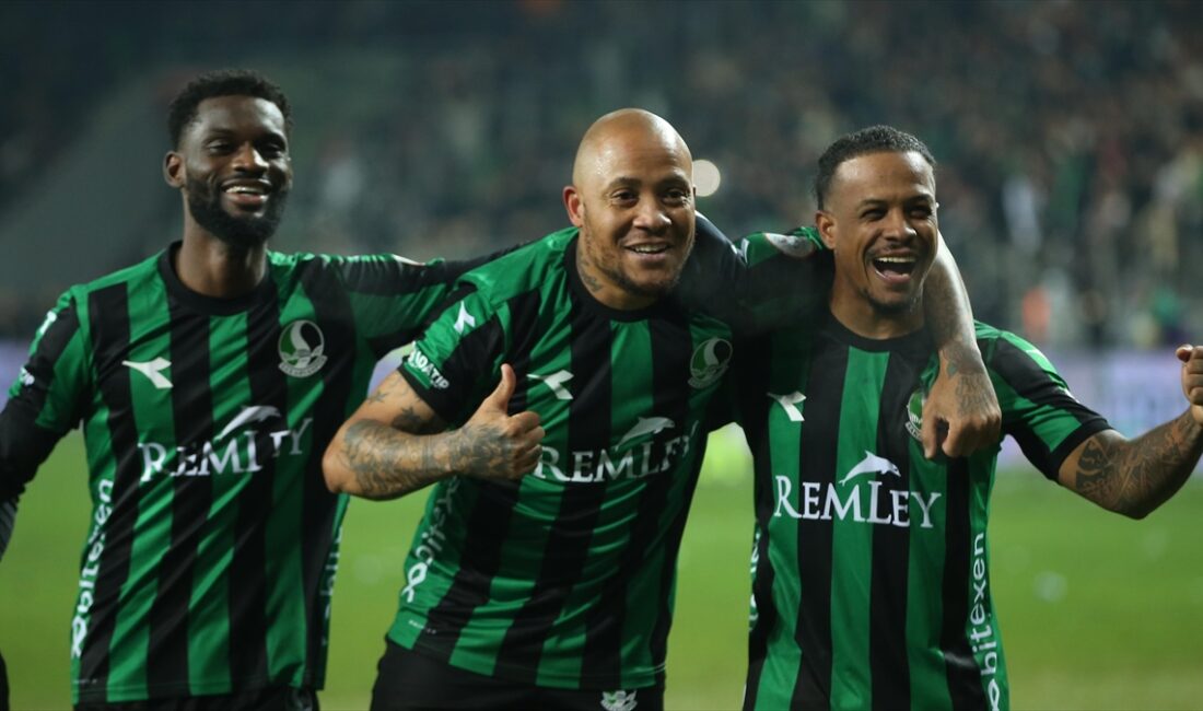 Spor Toto 1. Lig'in ilk yarısında topladığı 32 puanla devreyi
