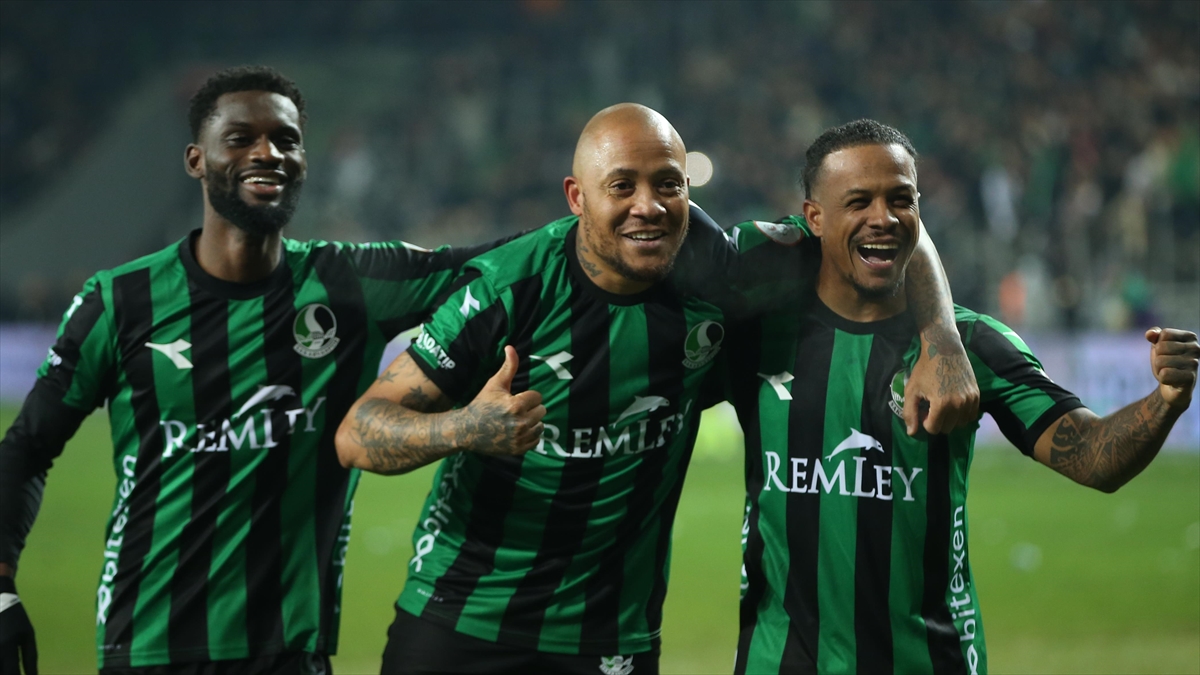Spor Toto 1. Lig'in ilk yarısında topladığı 32 puanla devreyi