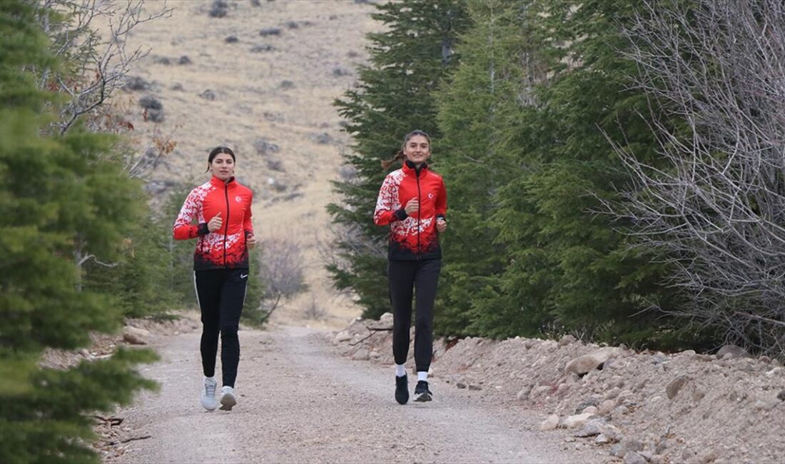 Milli atletler Şevval Özdoğan ve Aleyna Tok, 2024 Paris Olimpiyat