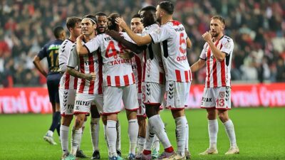 Yılport Samsunspor, Trendyol Süper Lig'in 15. haftasında sahasında Kasımpaşa'yı 4-2