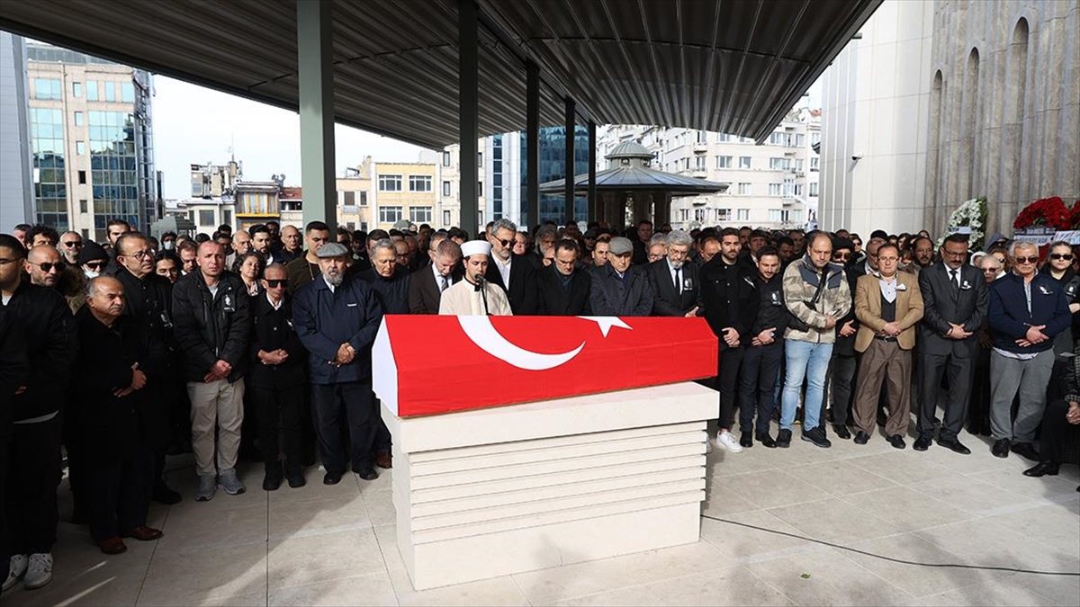 İSTANBUL (AA) – İstanbul Valisi Davut Gül, Beyoğlu Belediye Başkanı