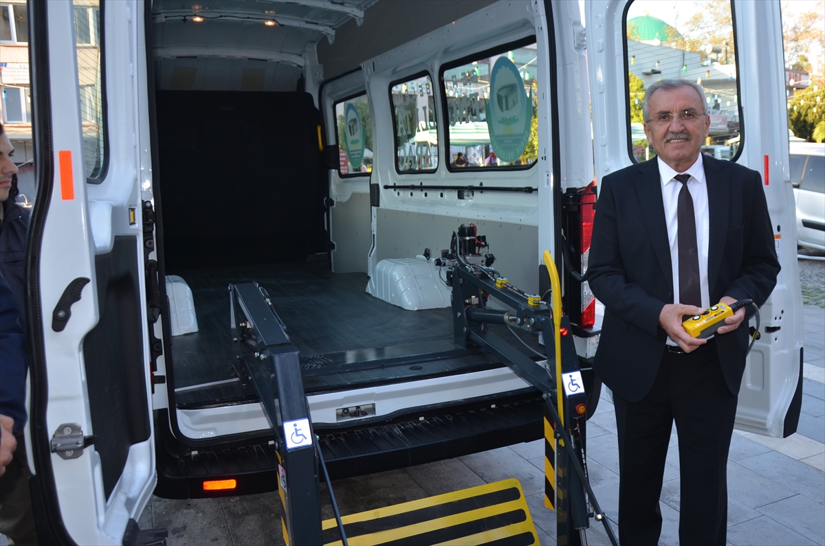 ANTALYA (AA) – Serik Belediyesi ürettiği karpuz ve domatesten elde