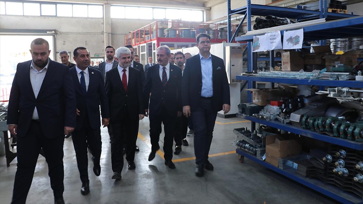 TUSAŞ Motor Sanayi AŞ (TEI) Genel Müdürü Mahmut Akşit, "Sanayicimizde