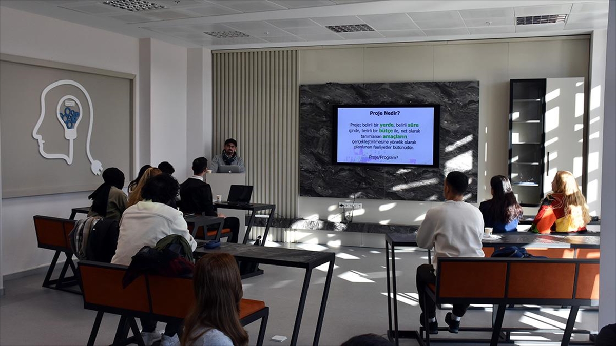 Kırıkkale Üniversitesi (KKÜ) Teknopark'ta, "Bir fikrim var" diyerek kendi işini