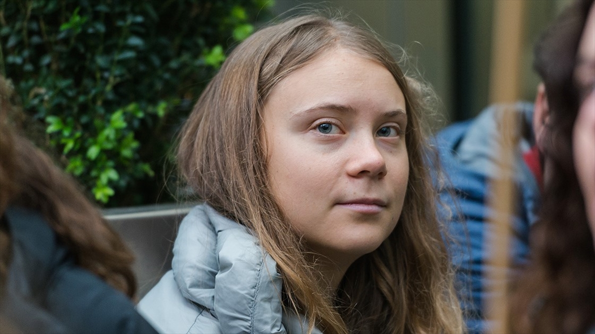 İsveçli iklim aktivisti Greta Thunberg'ün de aralarında bulunduğu genç iklim