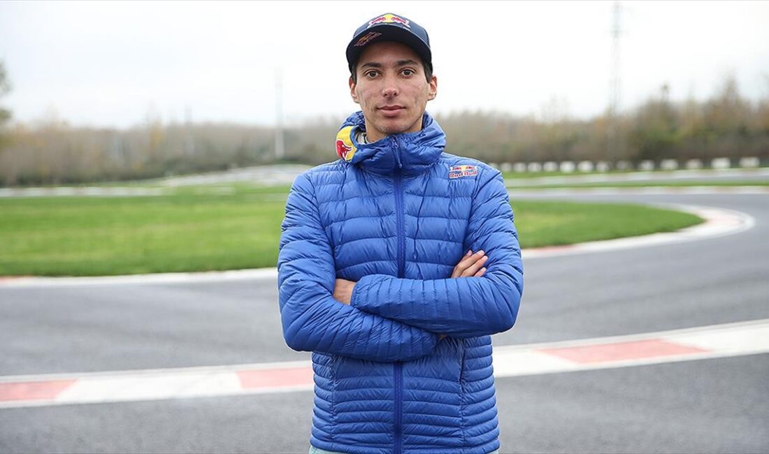 Milli motosikletçi Toprak Razgatlıoğlu, Dünya Superbike Şampiyonası'nda yeniden zirvede yer