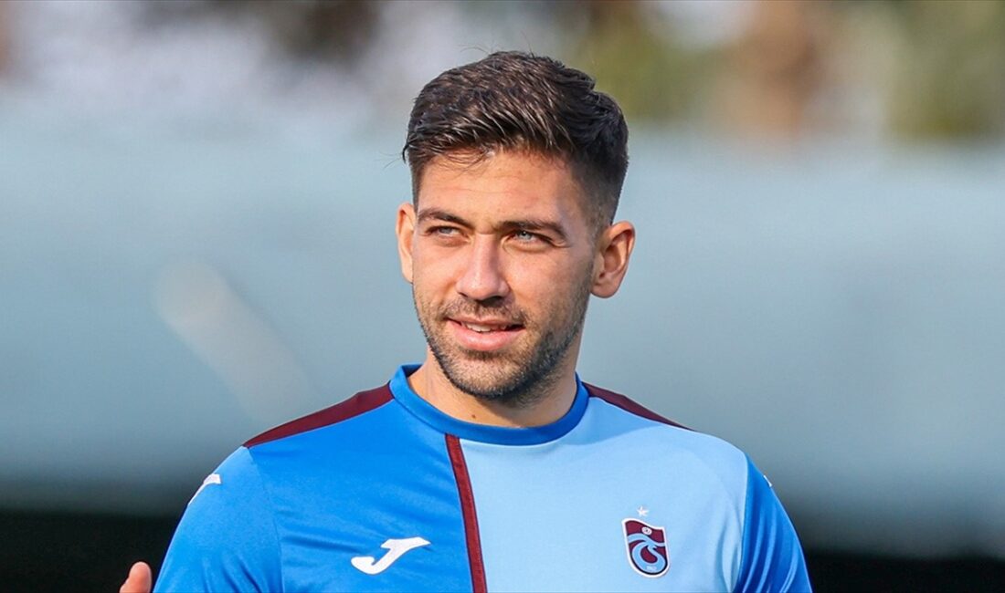 Trabzonspor Kulübü, sözleşmesi sezon sonu bitecek Yunan futbolcusu Anastasios Bakasetas'a