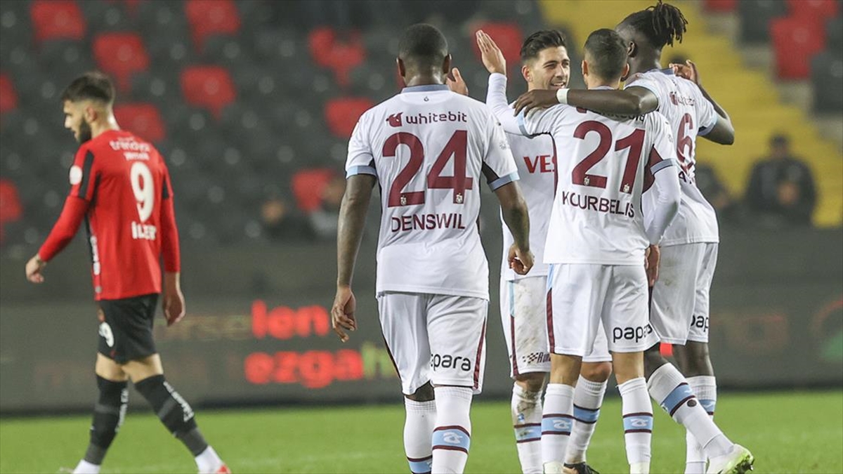 GAZIANTEP (AA) – 12. dakikada Gaziantep FK’nin atağında Dragus’un aşırtma