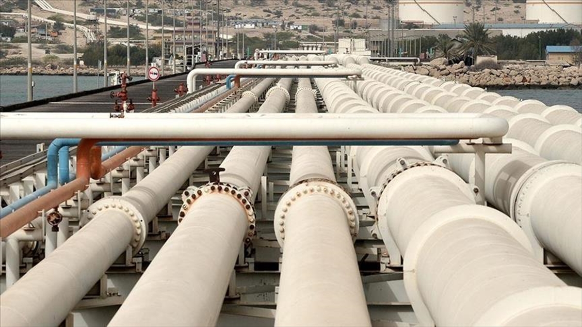 Türkiye'nin toplam petrol ve petrol ürünleri ithalatı, ekimde geçen yılın