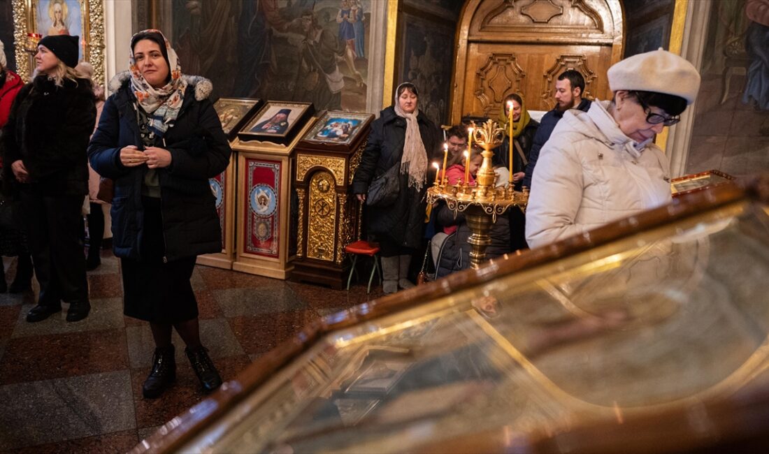 KIEV (AA) – Bu yıl Noel’i ilk kez 25 Aralık’ta