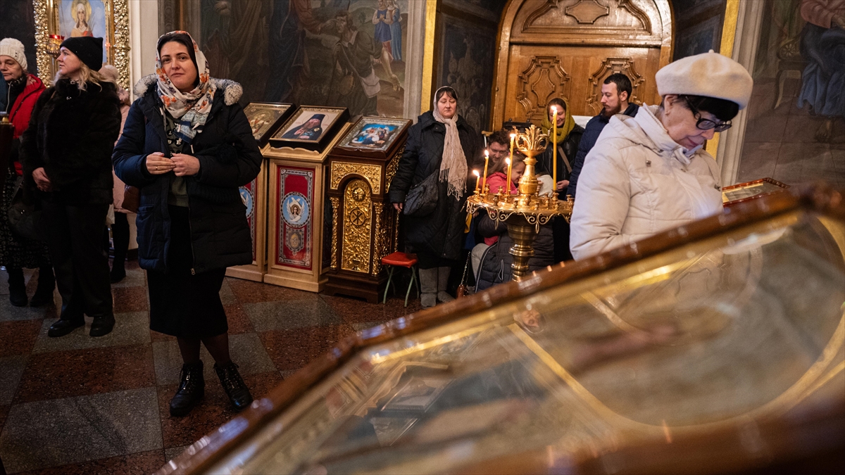 KIEV (AA) – Bu yıl Noel’i ilk kez 25 Aralık’ta