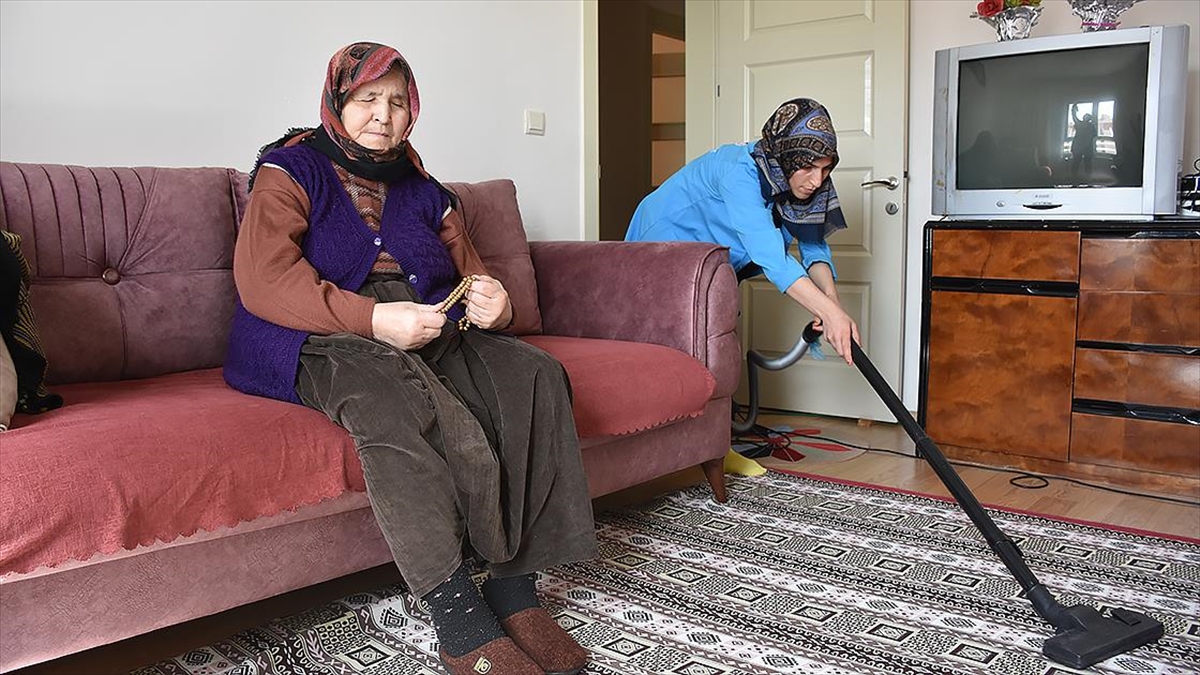ANKARA (AA) – Aile ve Sosyal Hizmetler Bakanı Mahinur Özdemir