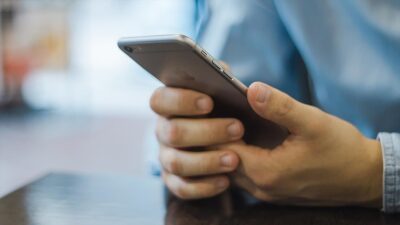 Birçok sektörde örneklerine rastlanan yapay zeka uygulamaları engellilerin de hayatını
