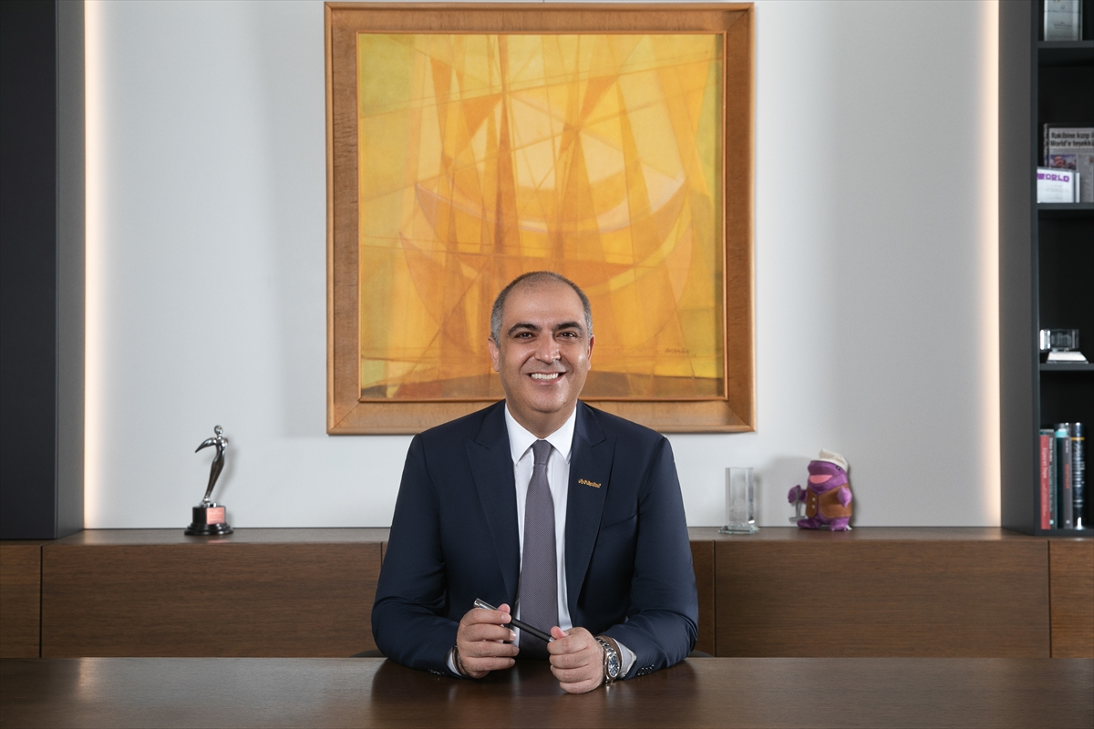 İSTANBUL (AA) – Yapı Kredi müşterileri, kredi kartlarıyla kendileri ya