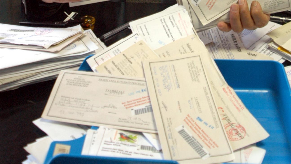 Muhtarların kendilerine teslim edilen tebligatı sadece muhafaza etmekle mükellef olduklarına