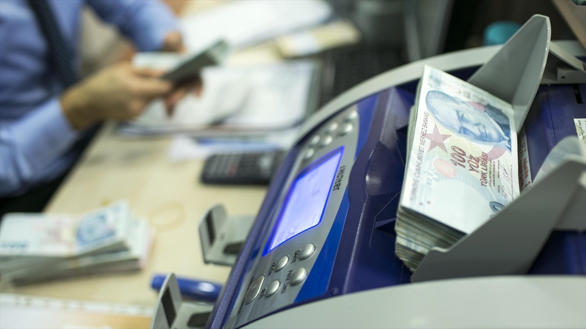 Yeni yılda brüt 20 bin 2 lira 50 kuruş, net